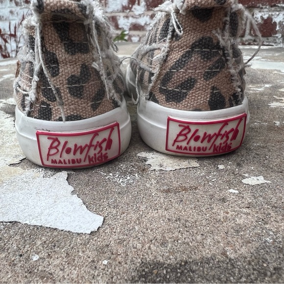 Blowfish Malibu Sneakers Cheetah Print Kids Play Slip-on Shoes Sz 7 - Picture 3 of 7